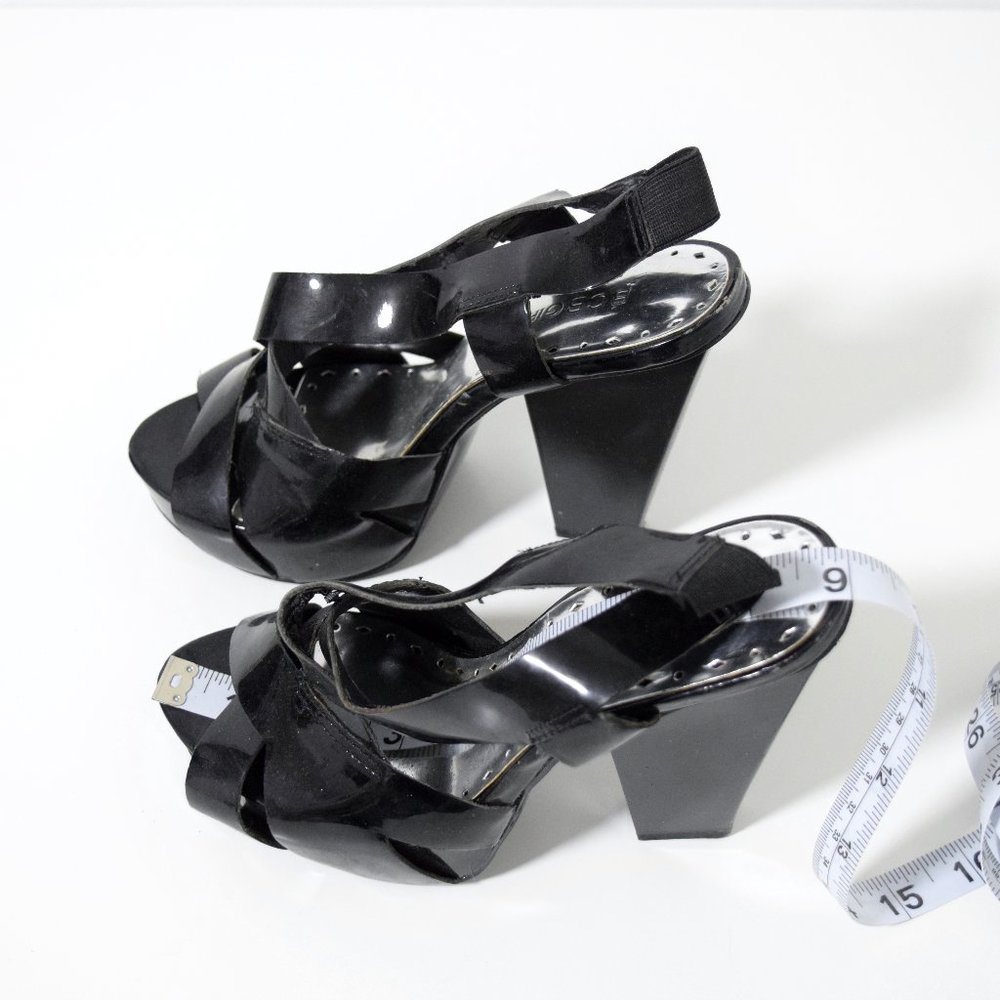 BCBG Enrik Black Patent Chunky Platform High Heels | Size 5
